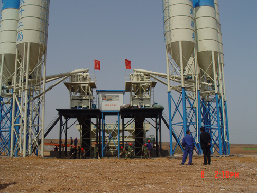 Double host batching plant